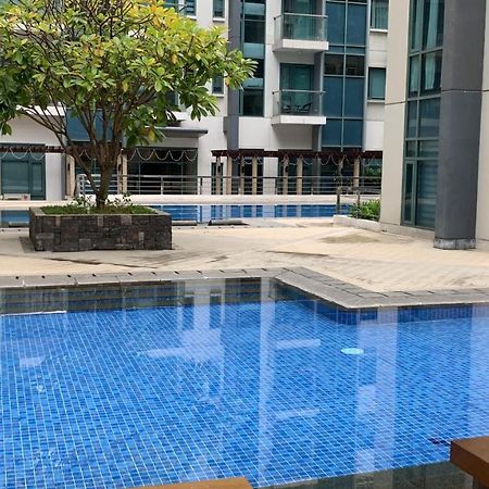 One Palm Tree Villas Condominium - Studio Room With Balcony - Across Terminal 3 Manila Exterior foto